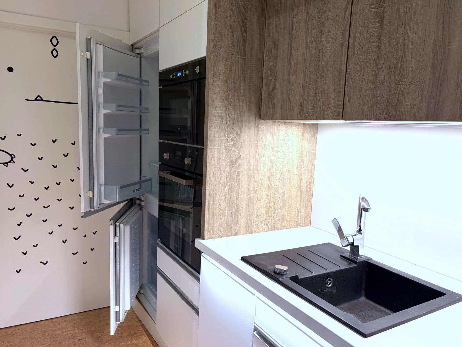 Prenájom bytu 3-izbový 68 m², Hluboká, Zlín, Zlínský kraj Prenájom bytu 3-izbový 68 m², Hluboká, Zlín, Zlínský kraj