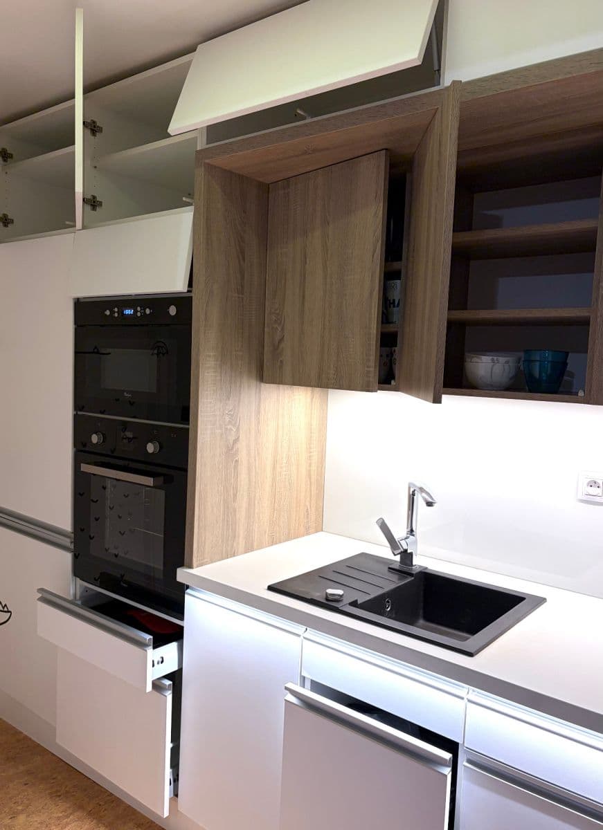 Prenájom bytu 3-izbový 68 m², Hluboká, Zlín, Zlínský kraj Prenájom bytu 3-izbový 68 m², Hluboká, Zlín, Zlínský kraj