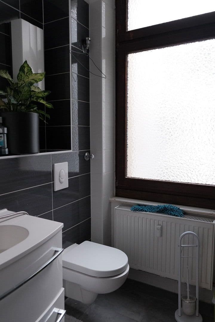 Predaj bytu 3-izbový 77 m², Berlin, Berlín Predaj bytu 3-izbový 77 m², Berlin, Berlín