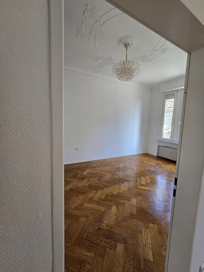 Prenájom bytu 2-izbový 65 m², Offenbach, Hesensko Prenájom bytu 2-izbový 65 m², Offenbach, Hesensko