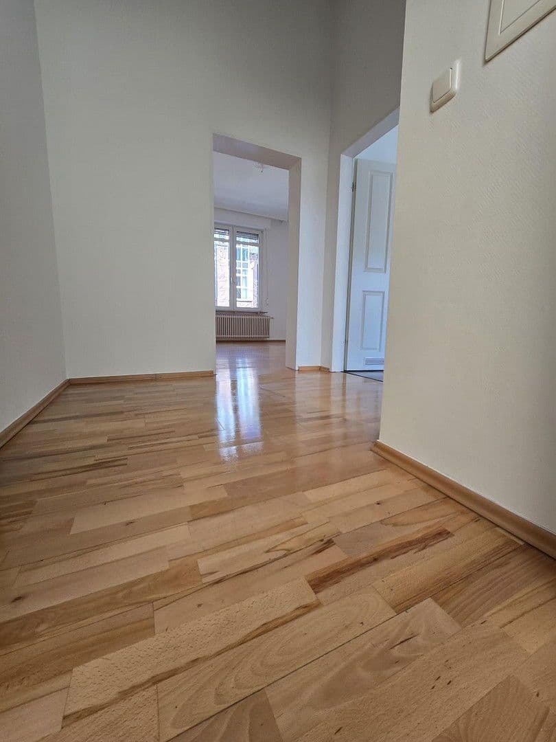 Prenájom bytu 2-izbový 65 m², Offenbach, Hesensko Prenájom bytu 2-izbový 65 m², Offenbach, Hesensko