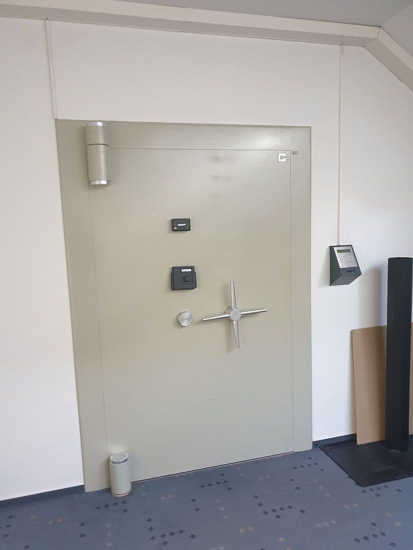 Prenájom nebytového priestoru 297 m², Pinneberstraße 155, Ellerbek, Šlezvicko-Holštajnsko Prenájom nebytového priestoru 297 m², Pinneberstraße 155, Ellerbek, Šlezvicko-Holštajnsko