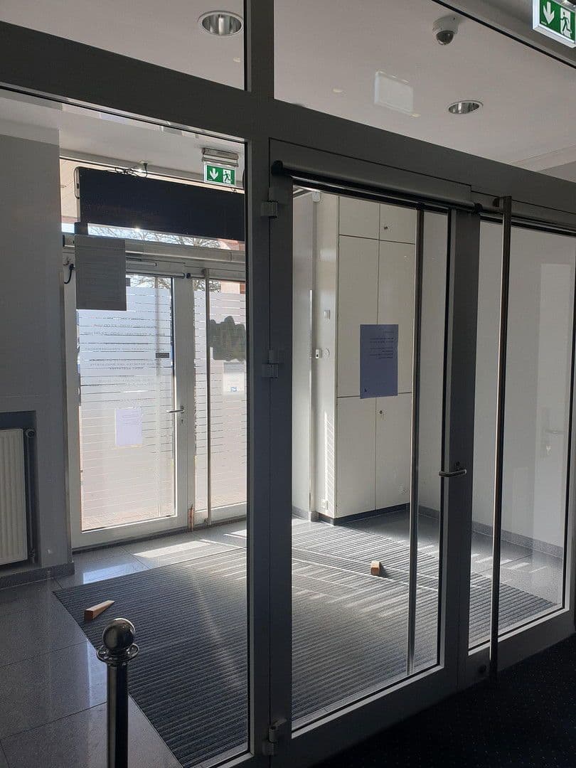 Prenájom nebytového priestoru 297 m², Pinneberstraße 155, Ellerbek, Šlezvicko-Holštajnsko Prenájom nebytového priestoru 297 m², Pinneberstraße 155, Ellerbek, Šlezvicko-Holštajnsko