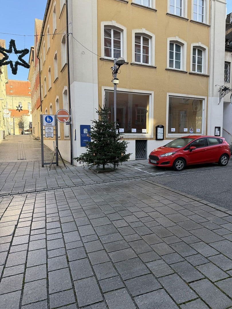 Prenájom nebytového priestoru 136 m², Spitalstrasse 17, Ellwangen (Jagst), Bádensko-Wurttembersko Prenájom nebytového priestoru 136 m², Spitalstrasse 17, Ellwangen (Jagst), Bádensko-Wurttembersko