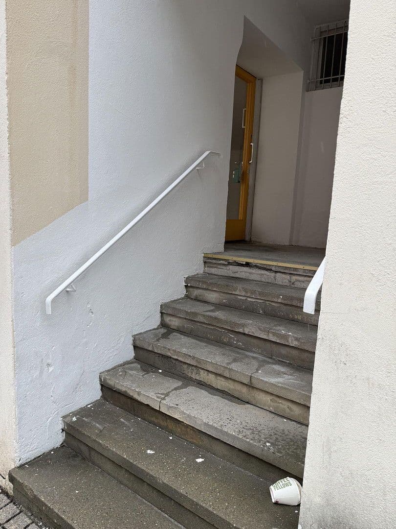 Prenájom nebytového priestoru 136 m², Spitalstrasse 17, Ellwangen (Jagst), Bádensko-Wurttembersko Prenájom nebytového priestoru 136 m², Spitalstrasse 17, Ellwangen (Jagst), Bádensko-Wurttembersko