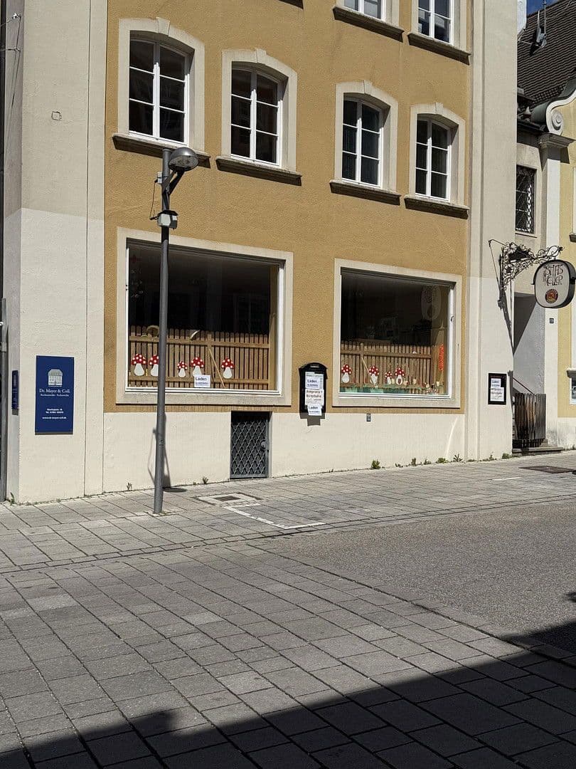 Prenájom nebytového priestoru 136 m², Spitalstrasse 17, Ellwangen (Jagst), Bádensko-Wurttembersko Prenájom nebytového priestoru 136 m², Spitalstrasse 17, Ellwangen (Jagst), Bádensko-Wurttembersko