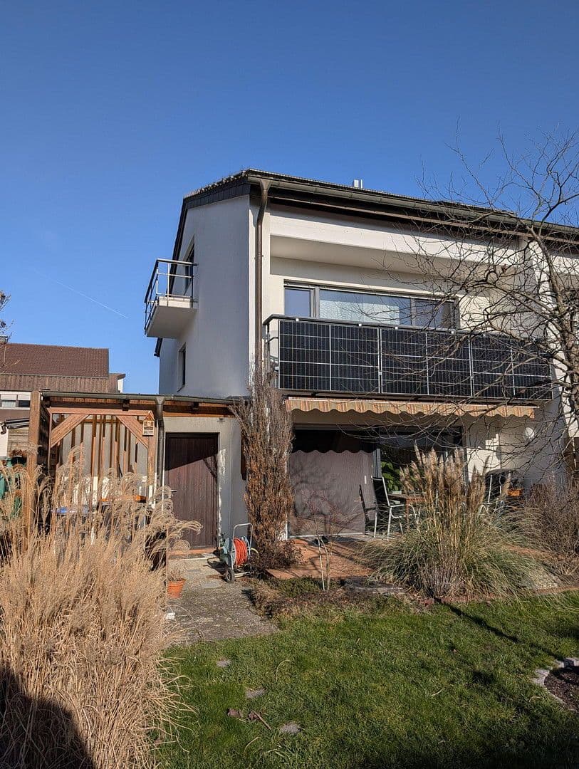 Predaj domu 188 m², pozemek 222 m², Leonberg, Bádensko-Wurttembersko Predaj domu 188 m², pozemek 222 m², Leonberg, Bádensko-Wurttembersko