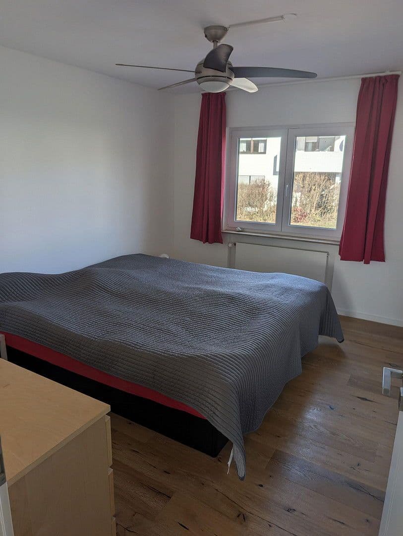 Predaj domu 188 m², pozemek 222 m², Leonberg, Bádensko-Wurttembersko Predaj domu 188 m², pozemek 222 m², Leonberg, Bádensko-Wurttembersko