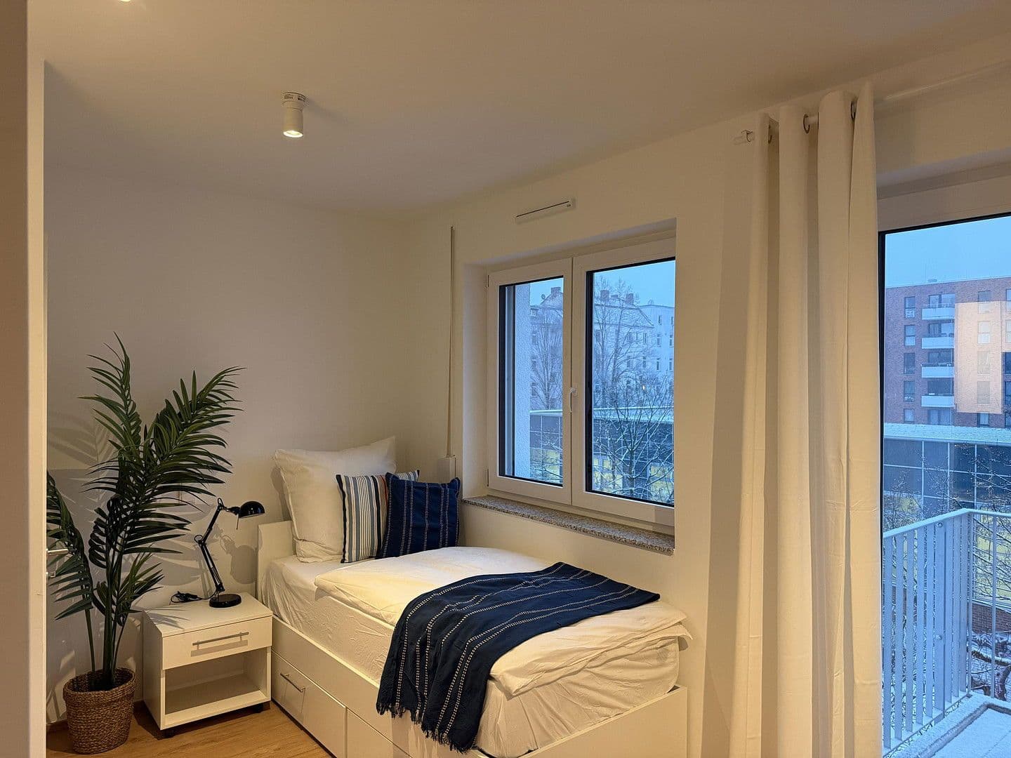 Prenájom bytu 1-izbový 26 m², Berlin, Berlín Prenájom bytu 1-izbový 26 m², Berlin, Berlín