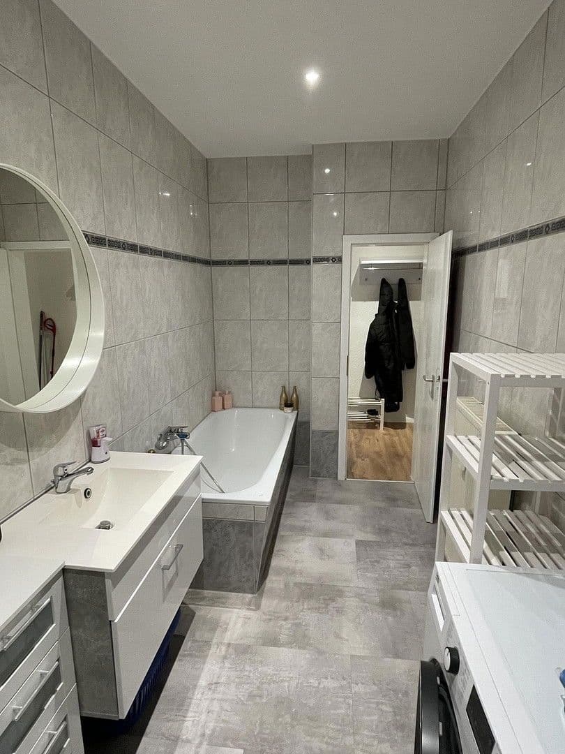 Prenájom bytu 2-izbový 75 m², Halberstädter Str. 180, Magdeburg, Sasko-Anhaltsko Prenájom bytu 2-izbový 75 m², Halberstädter Str. 180, Magdeburg, Sasko-Anhaltsko