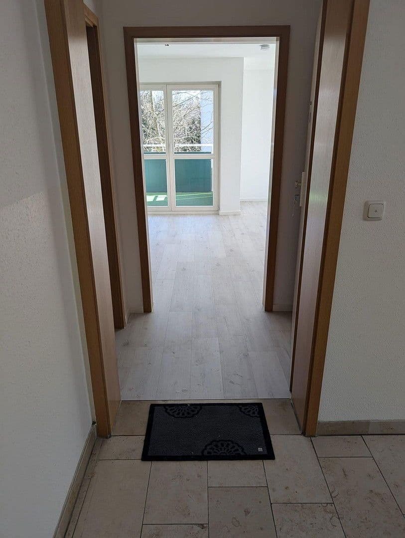 Prenájom bytu 2-izbový 60 m², Weseler Str. 11A, Berlin, Berlín Prenájom bytu 2-izbový 60 m², Weseler Str. 11A, Berlin, Berlín