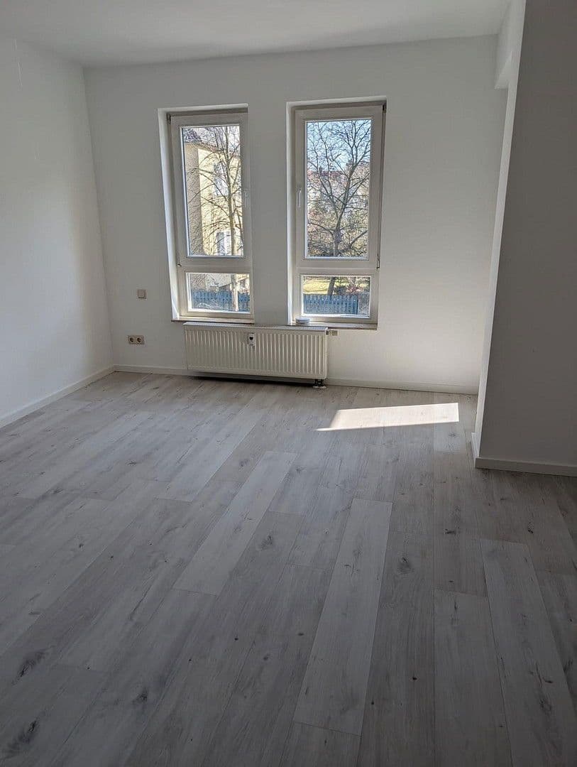 Prenájom bytu 2-izbový 60 m², Weseler Str. 11A, Berlin, Berlín Prenájom bytu 2-izbový 60 m², Weseler Str. 11A, Berlin, Berlín