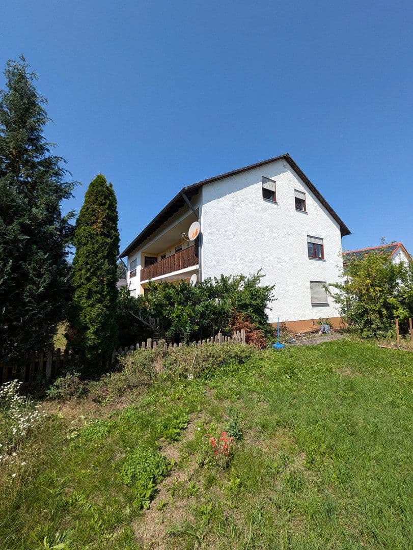 Predaj domu 339 m², pozemek 1.077 m², Schwanenstraße 3, Kelheim, Bavorsko Predaj domu 339 m², pozemek 1.077 m², Schwanenstraße 3, Kelheim, Bavorsko