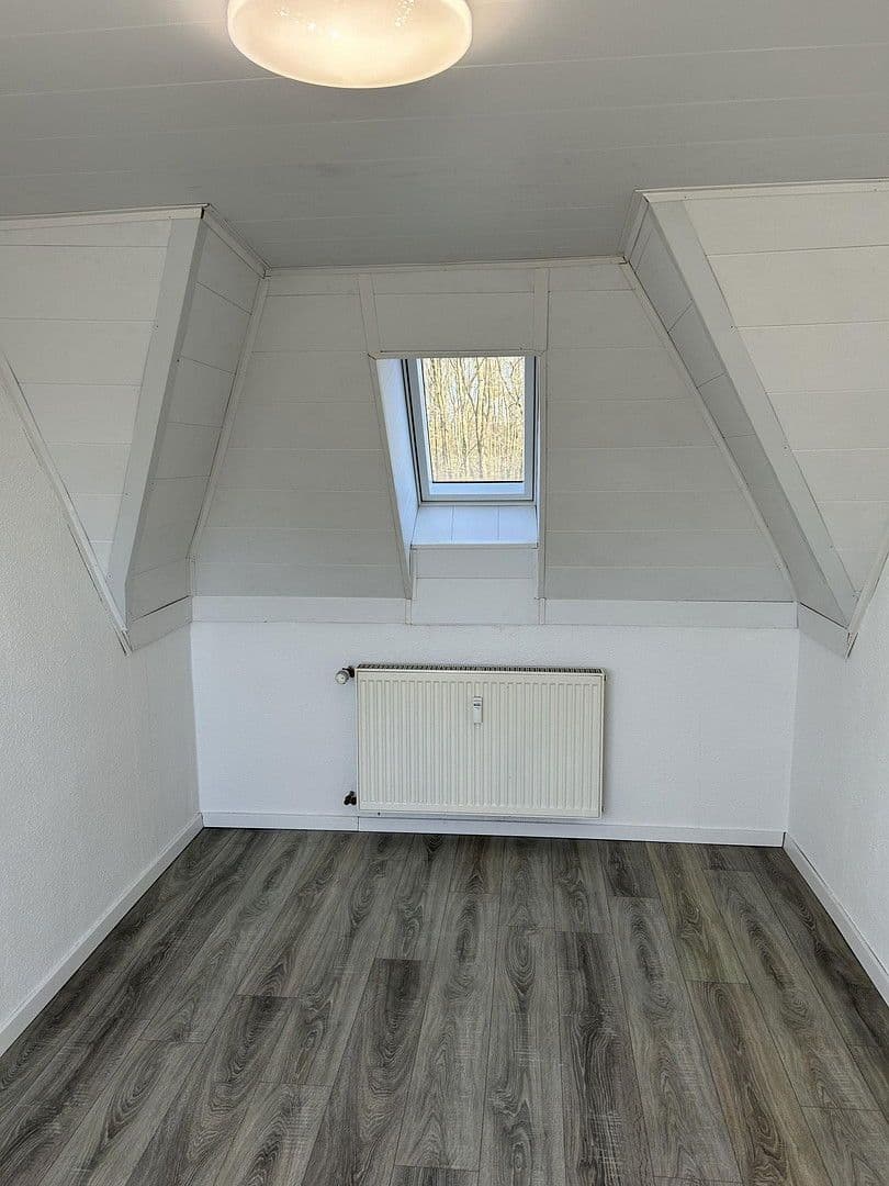 Prenájom bytu 3-izbový 74 m², Kerpen, Severné Porýnie - Westfálsko Prenájom bytu 3-izbový 74 m², Kerpen, Severné Porýnie - Westfálsko