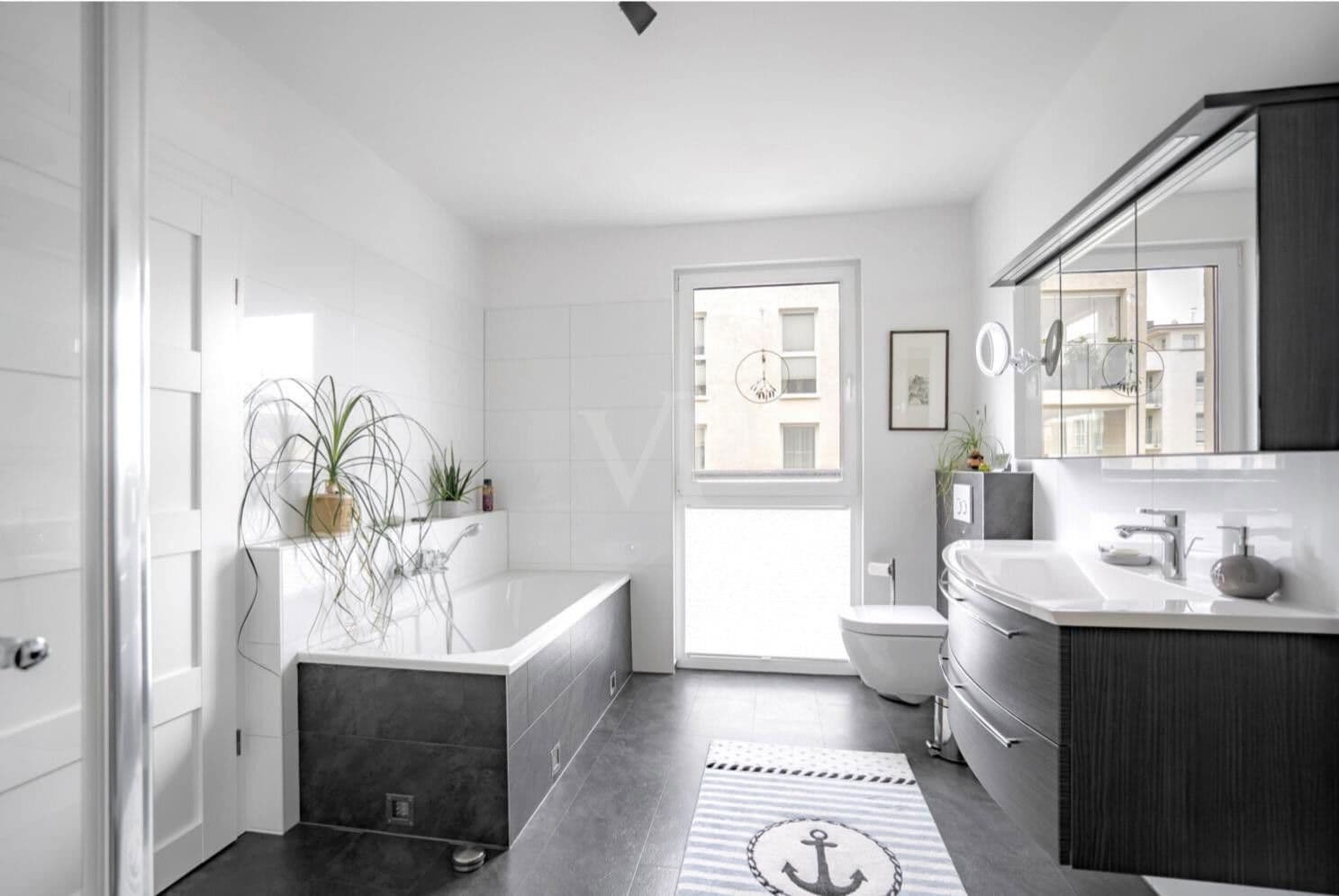 Prenájom bytu 2-izbový 73 m², Rostock, Meklenbursko-Predpomoransko Prenájom bytu 2-izbový 73 m², Rostock, Meklenbursko-Predpomoransko