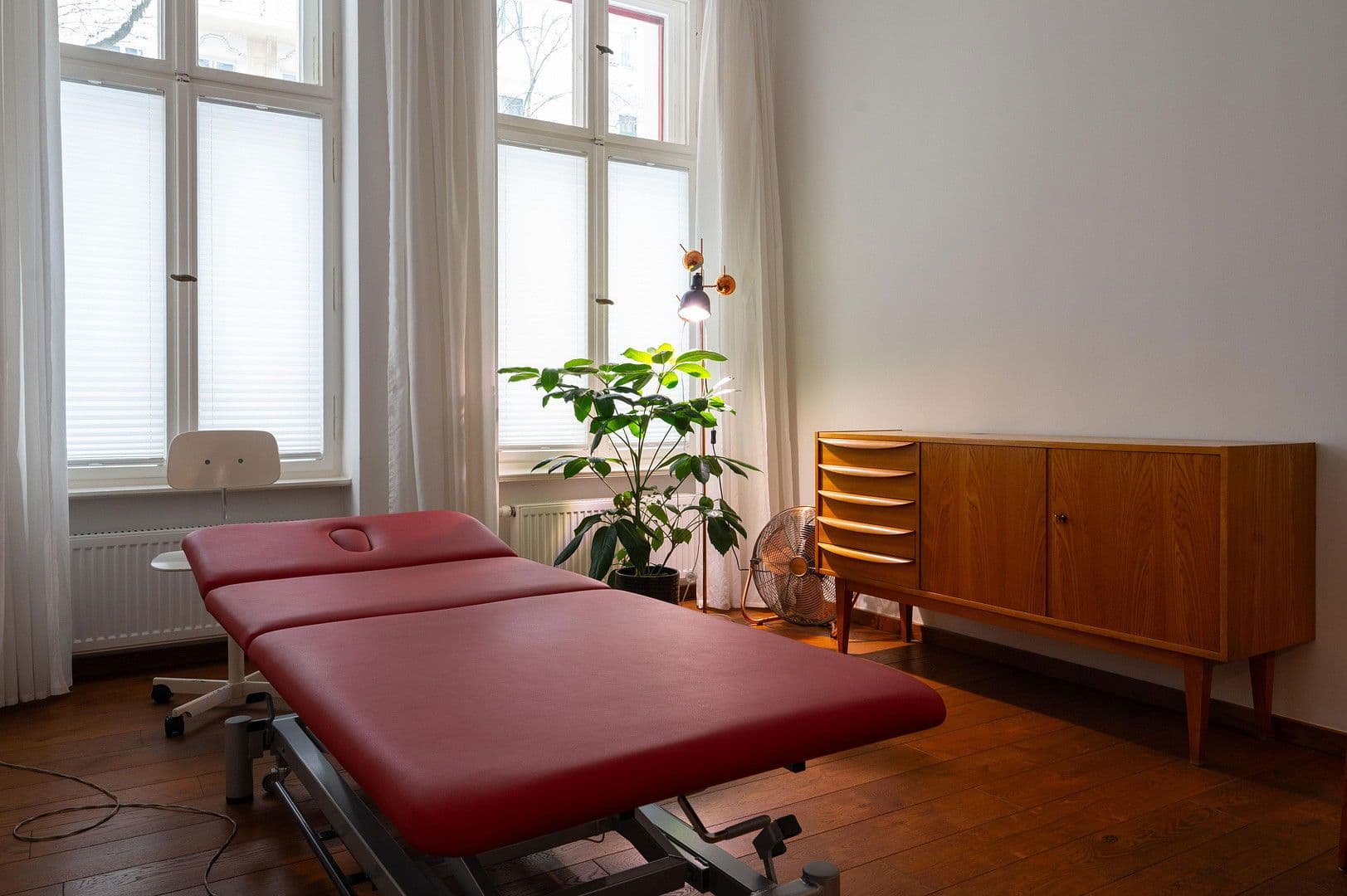 Predaj kancelárie 94 m², Erich-Weinert-Str. 5, Berlin, Berlín Predaj kancelárie 94 m², Erich-Weinert-Str. 5, Berlin, Berlín