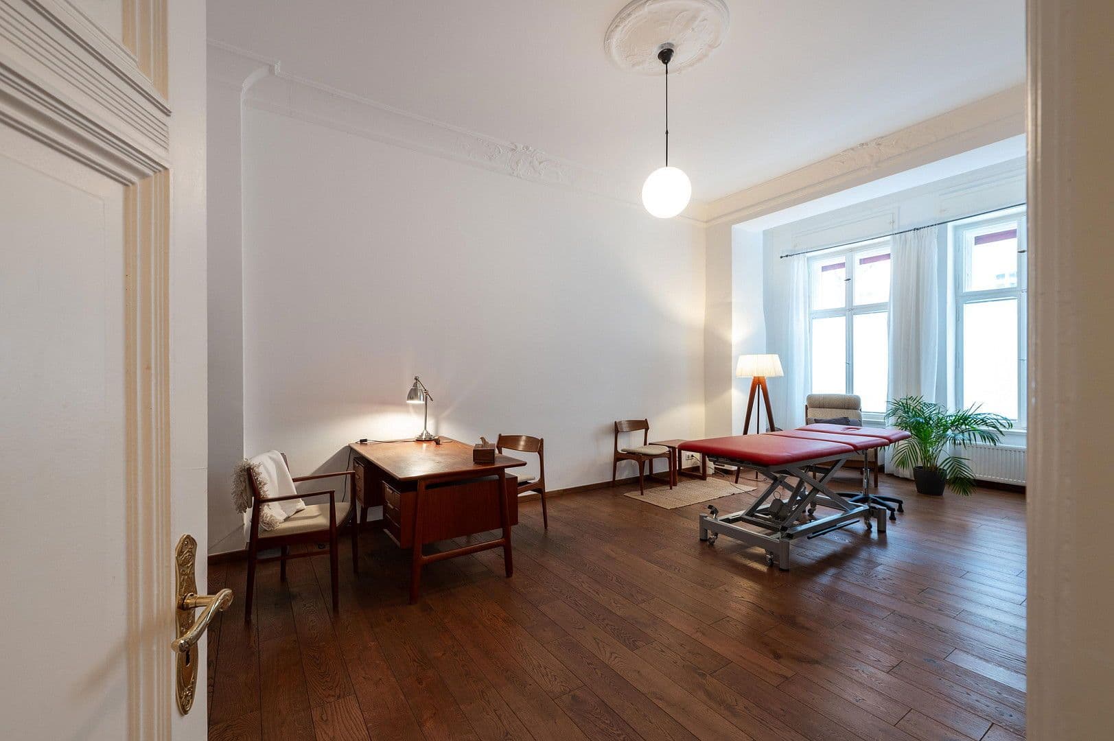 Predaj kancelárie 94 m², Erich-Weinert-Str. 5, Berlin, Berlín Predaj kancelárie 94 m², Erich-Weinert-Str. 5, Berlin, Berlín