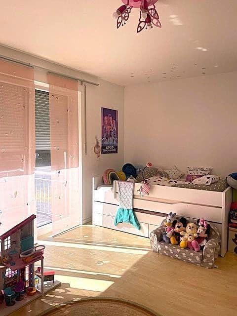 Prenájom domu 172 m², pozemek 325 m², Schneemannstrasse 0, München, Bavorsko Prenájom domu 172 m², pozemek 325 m², Schneemannstrasse 0, München, Bavorsko