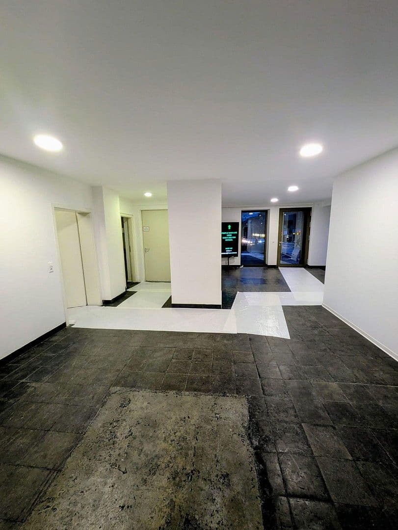 Prenájom kancelárie 210 m², Rotebühlstrasse 108, Stuttgart, Bádensko-Wurttembersko Prenájom kancelárie 210 m², Rotebühlstrasse 108, Stuttgart, Bádensko-Wurttembersko