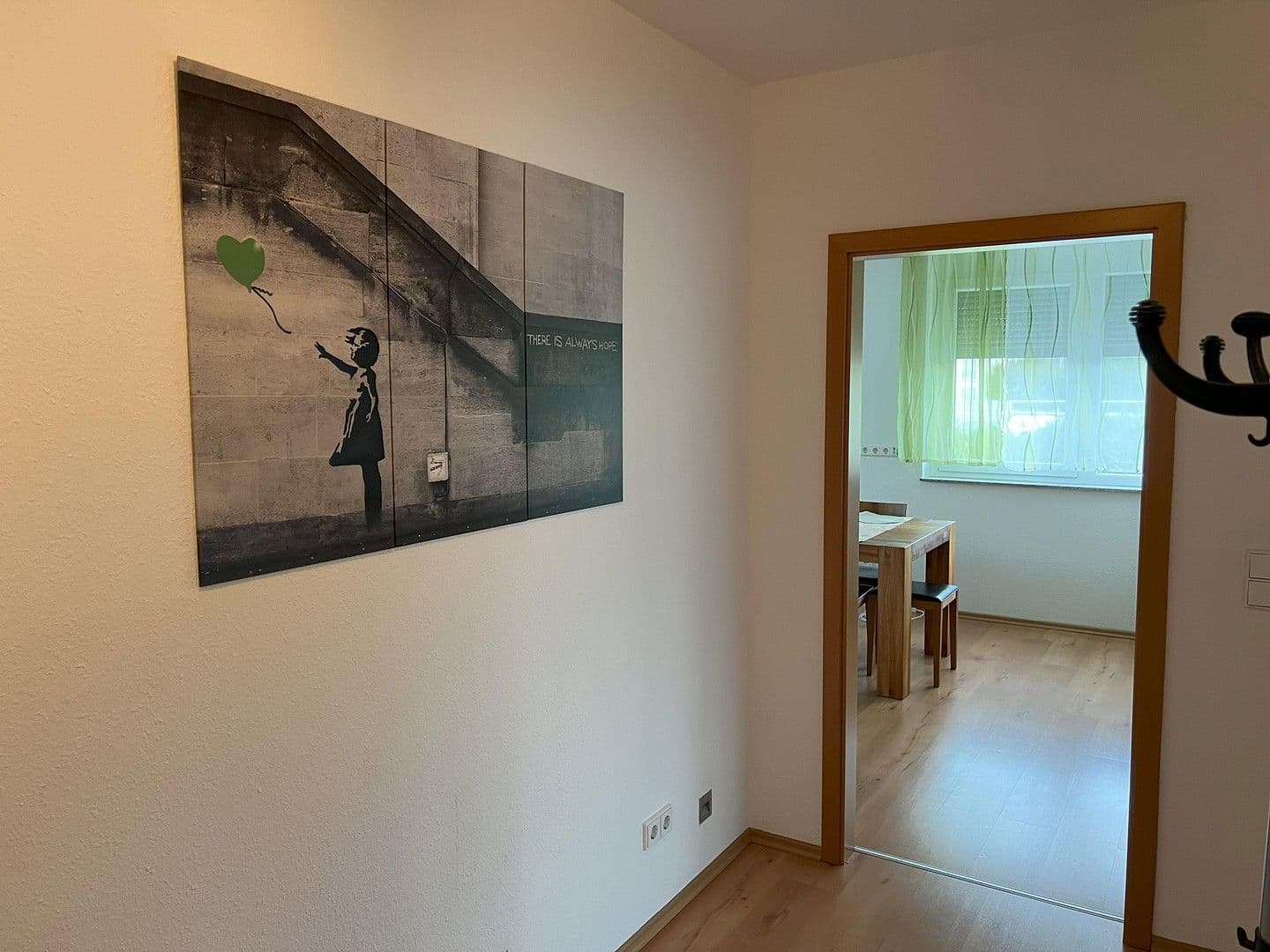 Prenájom bytu 2-izbový 84 m², Weingarten, Bádensko-Wurttembersko Prenájom bytu 2-izbový 84 m², Weingarten, Bádensko-Wurttembersko