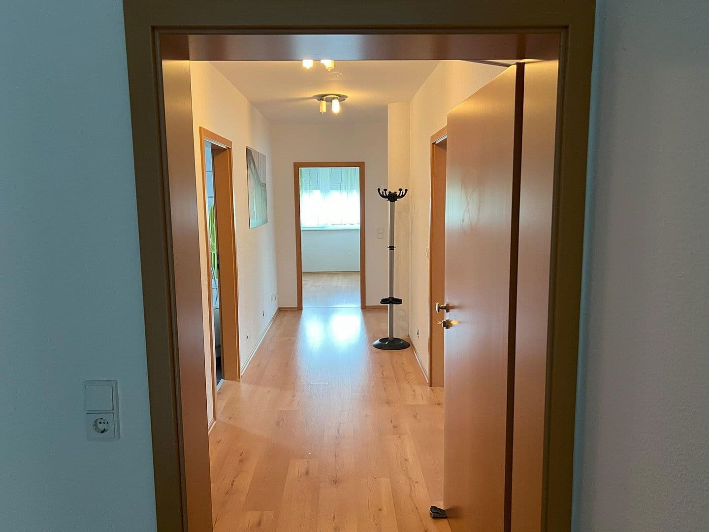 Prenájom bytu 2-izbový 84 m², Weingarten, Bádensko-Wurttembersko Prenájom bytu 2-izbový 84 m², Weingarten, Bádensko-Wurttembersko