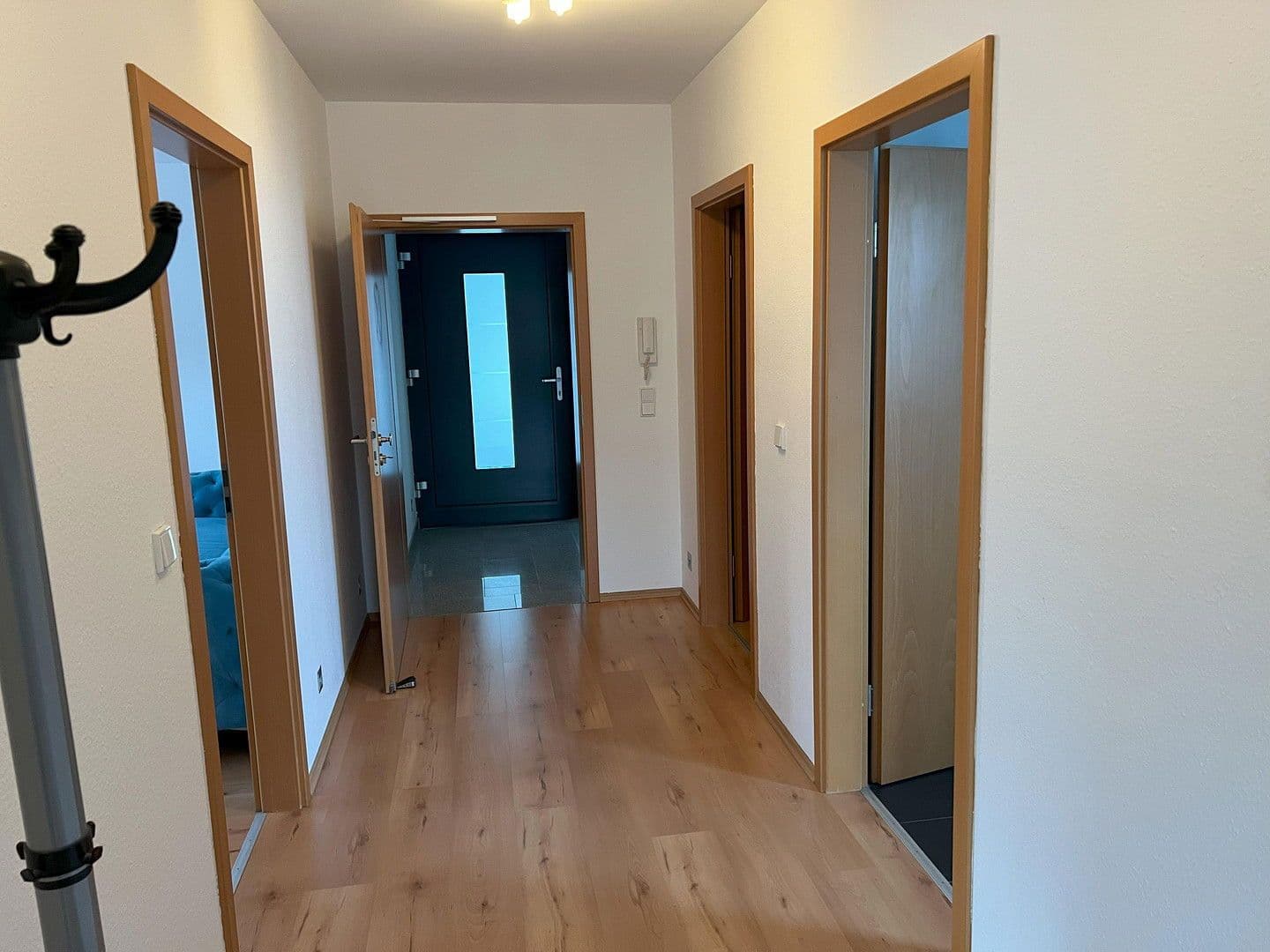 Prenájom bytu 2-izbový 84 m², Weingarten, Bádensko-Wurttembersko Prenájom bytu 2-izbový 84 m², Weingarten, Bádensko-Wurttembersko