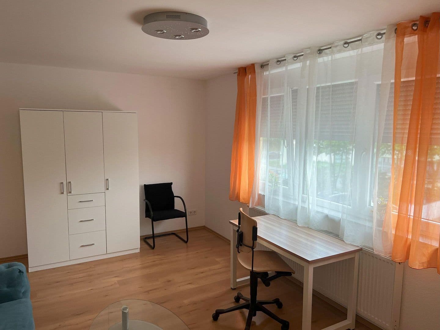 Prenájom bytu 2-izbový 84 m², Weingarten, Bádensko-Wurttembersko Prenájom bytu 2-izbový 84 m², Weingarten, Bádensko-Wurttembersko