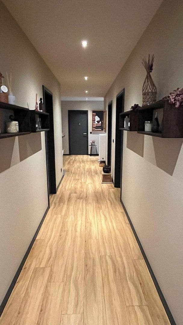 Prenájom kancelárie 155 m², Friedrich Ebert Strasse, Eisenberg, Durínsko Prenájom kancelárie 155 m², Friedrich Ebert Strasse, Eisenberg, Durínsko