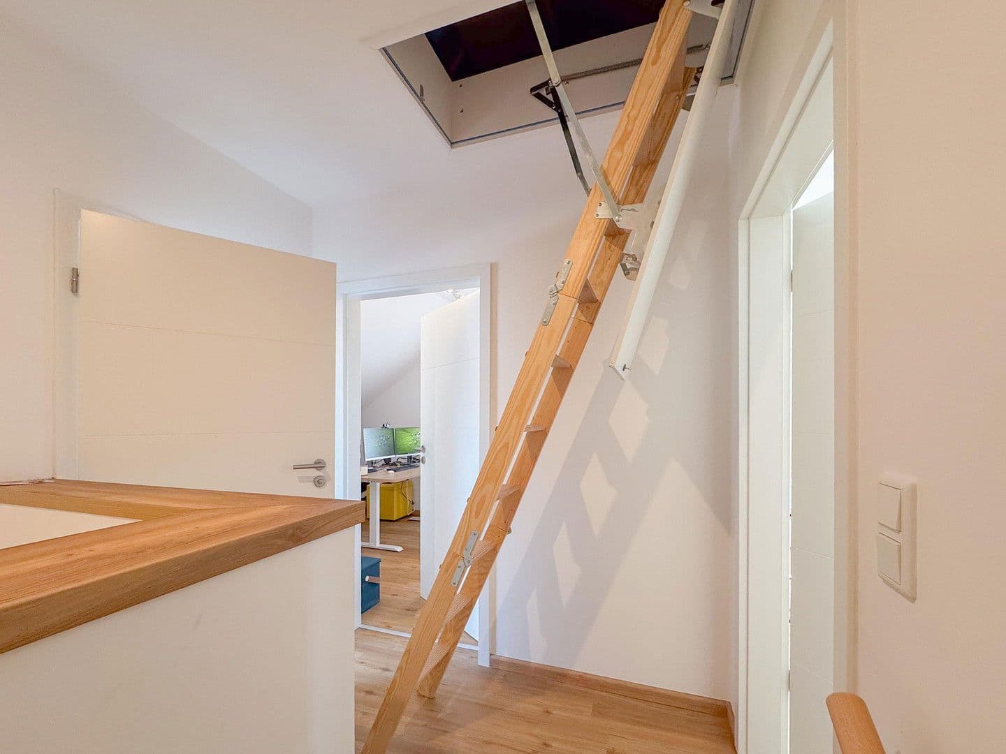 Predaj domu 141 m², pozemek 205 m², Zäher Wille, Mannheim, Bádensko-Wurttembersko Predaj domu 141 m², pozemek 205 m², Zäher Wille, Mannheim, Bádensko-Wurttembersko