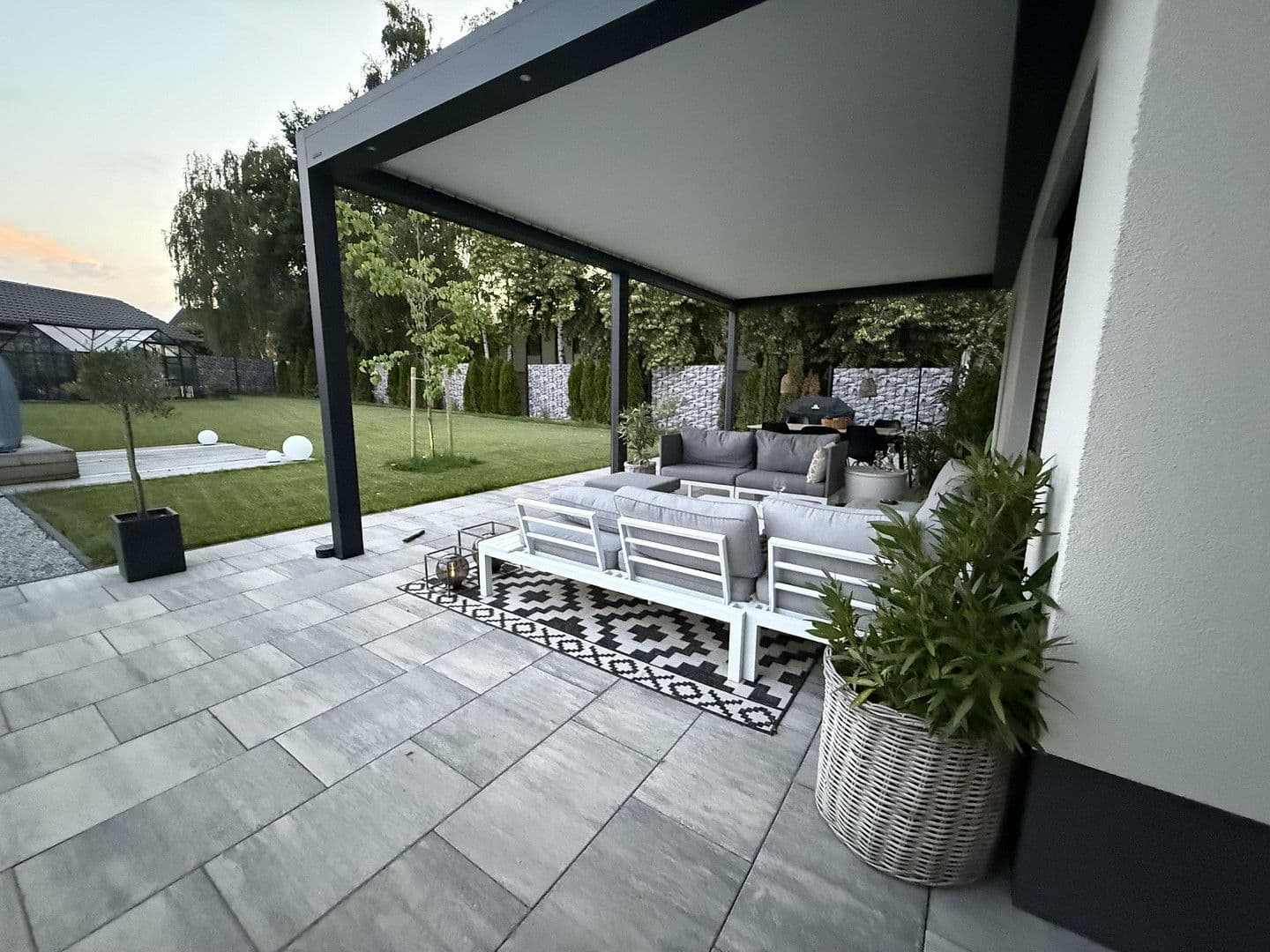 Predaj domu 220 m², pozemek 1.400 m², Senftenberg - Zły Komorow, Brandenbursko Predaj domu 220 m², pozemek 1.400 m², Senftenberg - Zły Komorow, Brandenbursko