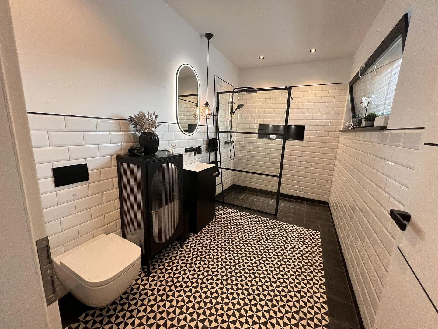 Predaj domu 220 m², pozemek 1.400 m², Senftenberg - Zły Komorow, Brandenbursko Predaj domu 220 m², pozemek 1.400 m², Senftenberg - Zły Komorow, Brandenbursko