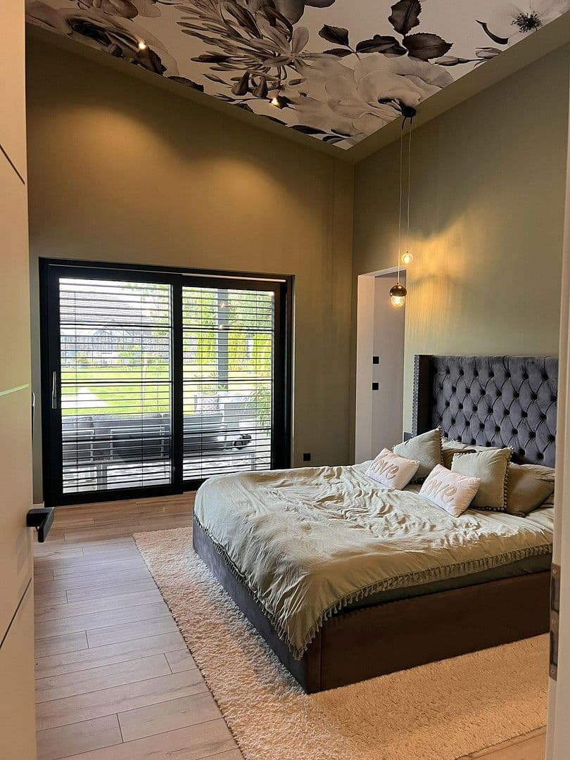 Predaj domu 220 m², pozemek 1.400 m², Senftenberg - Zły Komorow, Brandenbursko Predaj domu 220 m², pozemek 1.400 m², Senftenberg - Zły Komorow, Brandenbursko