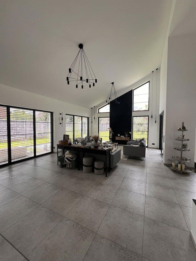 Predaj domu 220 m², pozemek 1.400 m², Senftenberg - Zły Komorow, Brandenbursko Predaj domu 220 m², pozemek 1.400 m², Senftenberg - Zły Komorow, Brandenbursko