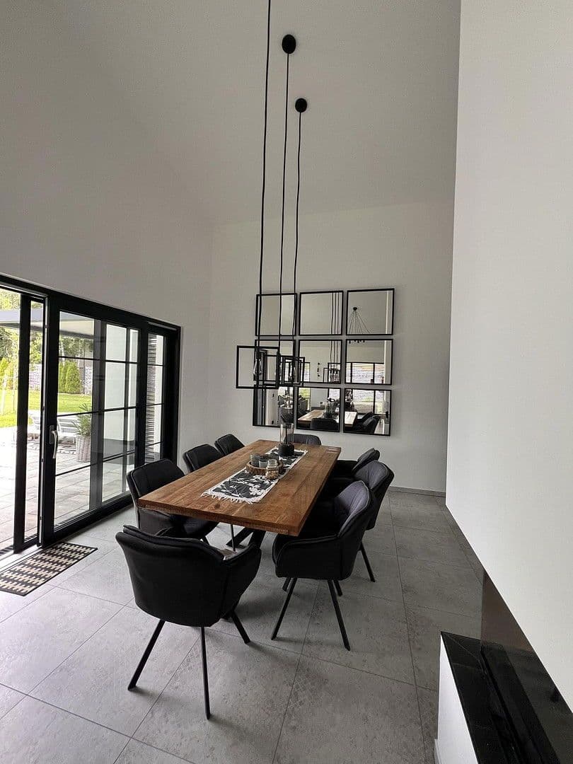 Predaj domu 220 m², pozemek 1.400 m², Senftenberg - Zły Komorow, Brandenbursko Predaj domu 220 m², pozemek 1.400 m², Senftenberg - Zły Komorow, Brandenbursko