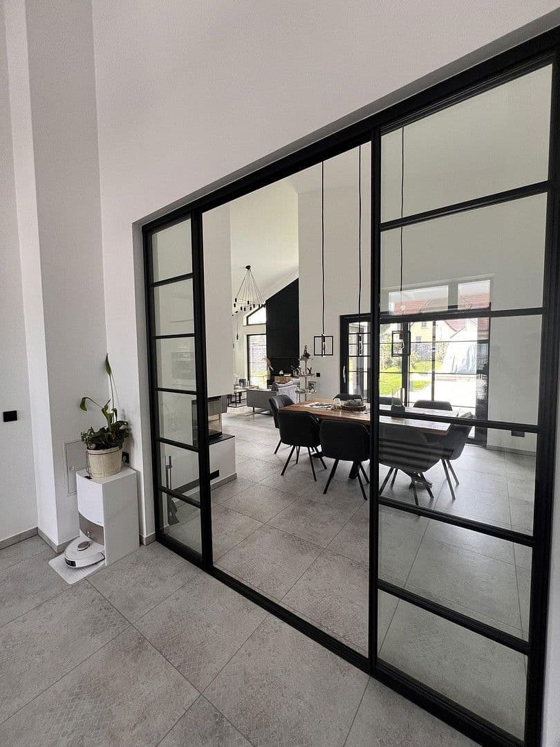 Predaj domu 220 m², pozemek 1.400 m², Senftenberg - Zły Komorow, Brandenbursko Predaj domu 220 m², pozemek 1.400 m², Senftenberg - Zły Komorow, Brandenbursko