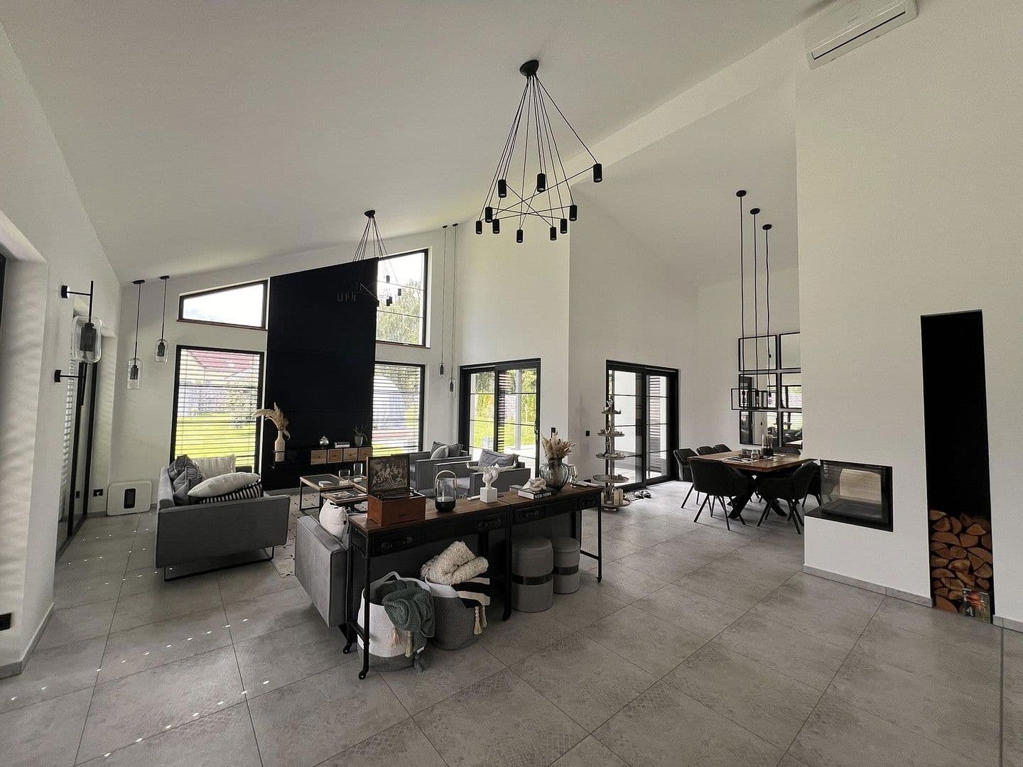 Predaj domu 220 m², pozemek 1.400 m², Senftenberg - Zły Komorow, Brandenbursko Predaj domu 220 m², pozemek 1.400 m², Senftenberg - Zły Komorow, Brandenbursko