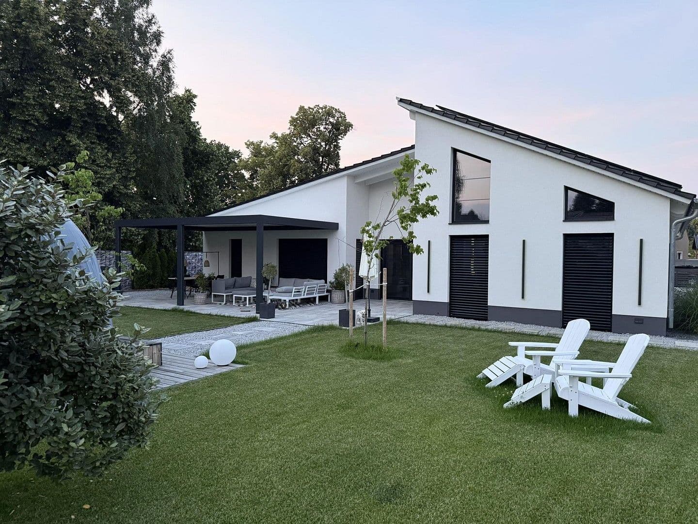 Predaj domu 220 m², pozemek 1.400 m², Senftenberg - Zły Komorow, Brandenbursko Predaj domu 220 m², pozemek 1.400 m², Senftenberg - Zły Komorow, Brandenbursko