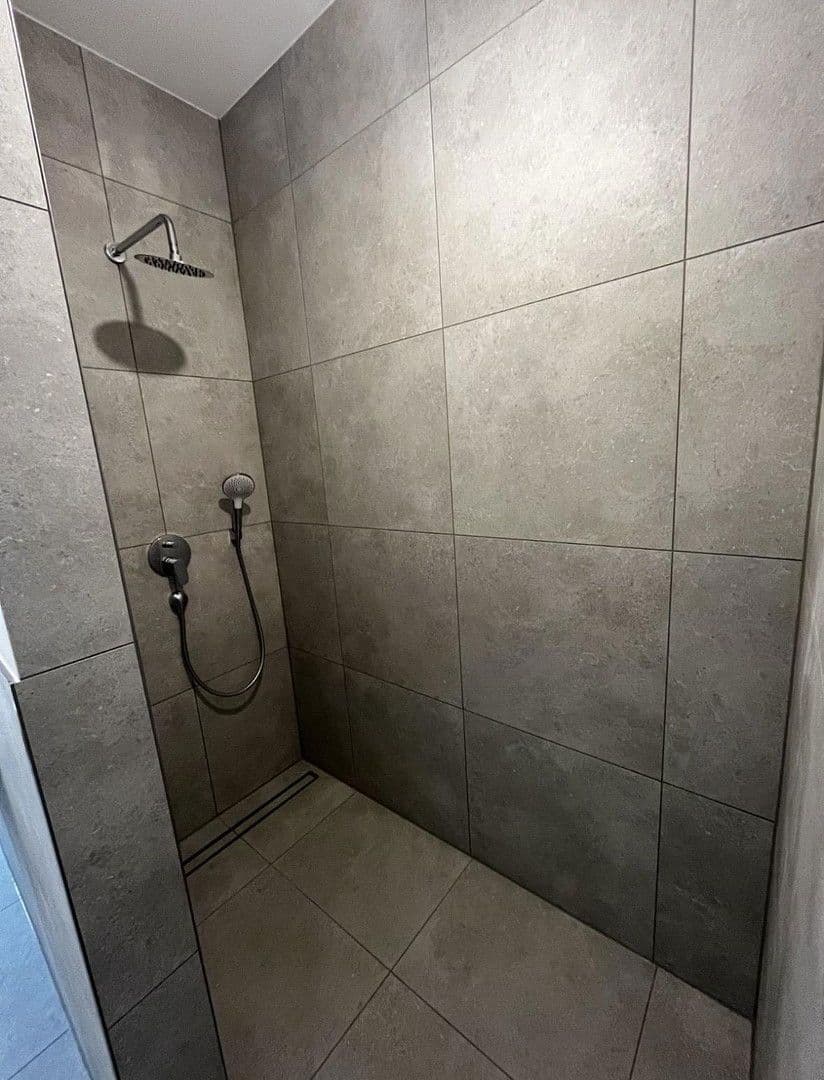 Prenájom bytu 3-izbový 79 m², Mauerbergstrasse 83, Neuweier, Bádensko-Wurttembersko Prenájom bytu 3-izbový 79 m², Mauerbergstrasse 83, Neuweier, Bádensko-Wurttembersko