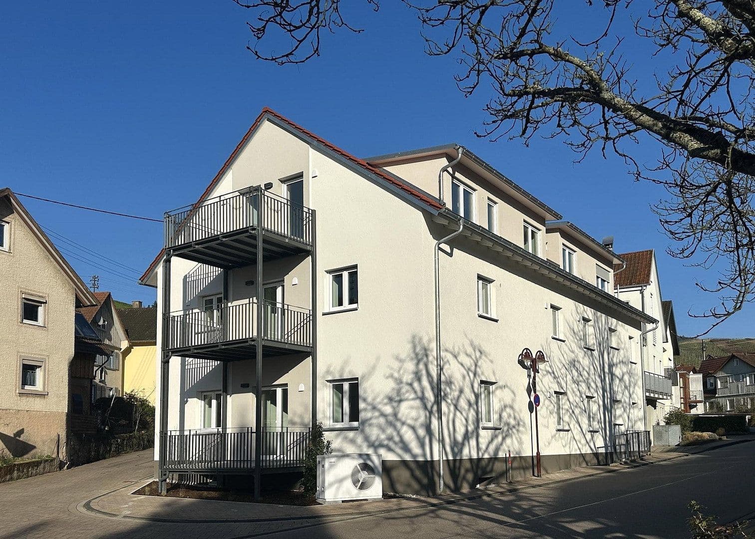 Prenájom bytu 3-izbový 79 m², Mauerbergstrasse 83, Neuweier, Bádensko-Wurttembersko Prenájom bytu 3-izbový 79 m², Mauerbergstrasse 83, Neuweier, Bádensko-Wurttembersko