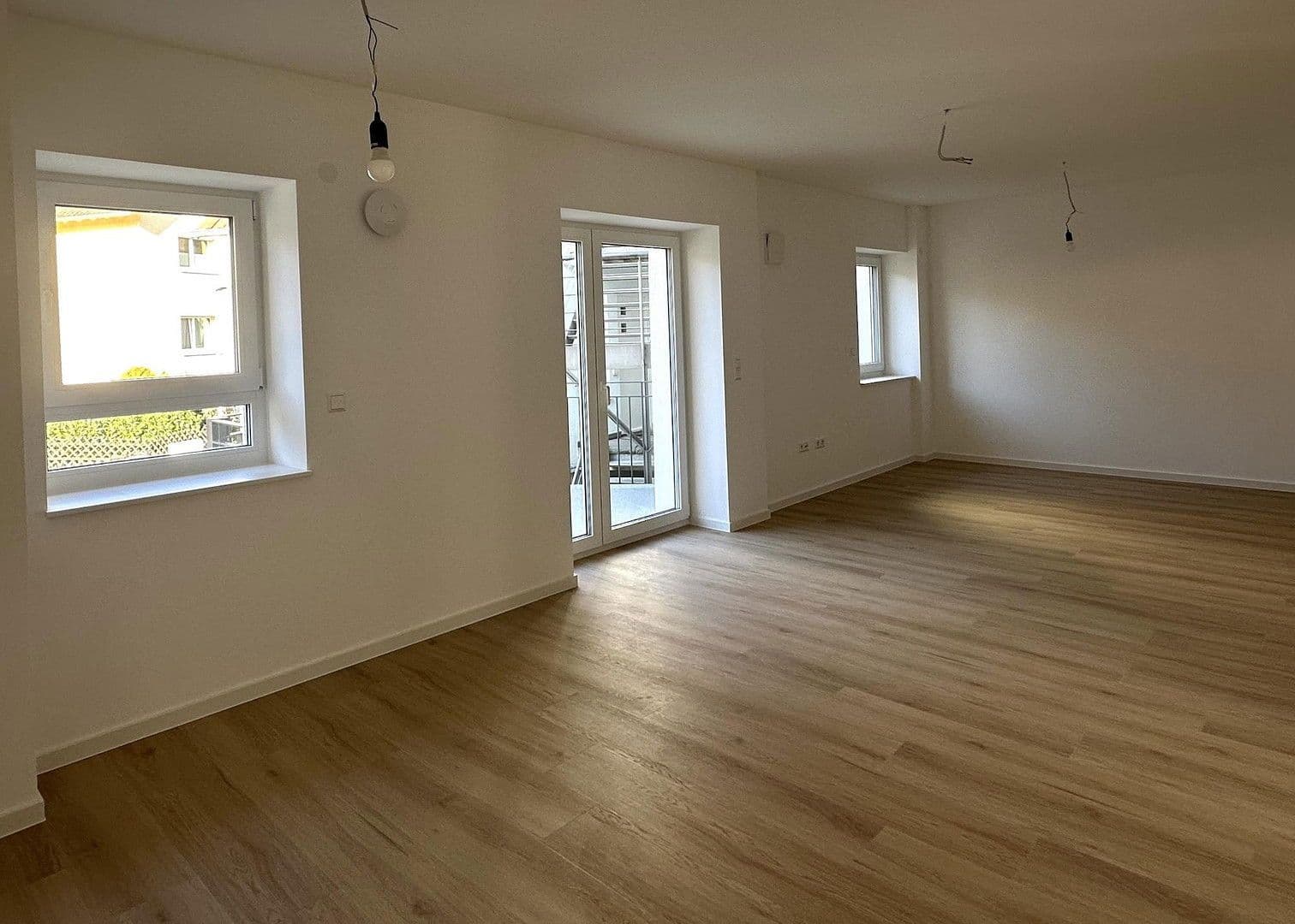 Prenájom bytu 3-izbový 79 m², Mauerbergstrasse 83, Neuweier, Bádensko-Wurttembersko Prenájom bytu 3-izbový 79 m², Mauerbergstrasse 83, Neuweier, Bádensko-Wurttembersko