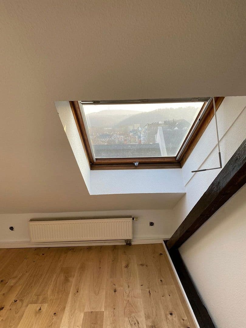 Prenájom bytu 4-izbový 140 m², Schenkendorfstr. 18, Koblenz, Porýnie-Falcko Prenájom bytu 4-izbový 140 m², Schenkendorfstr. 18, Koblenz, Porýnie-Falcko