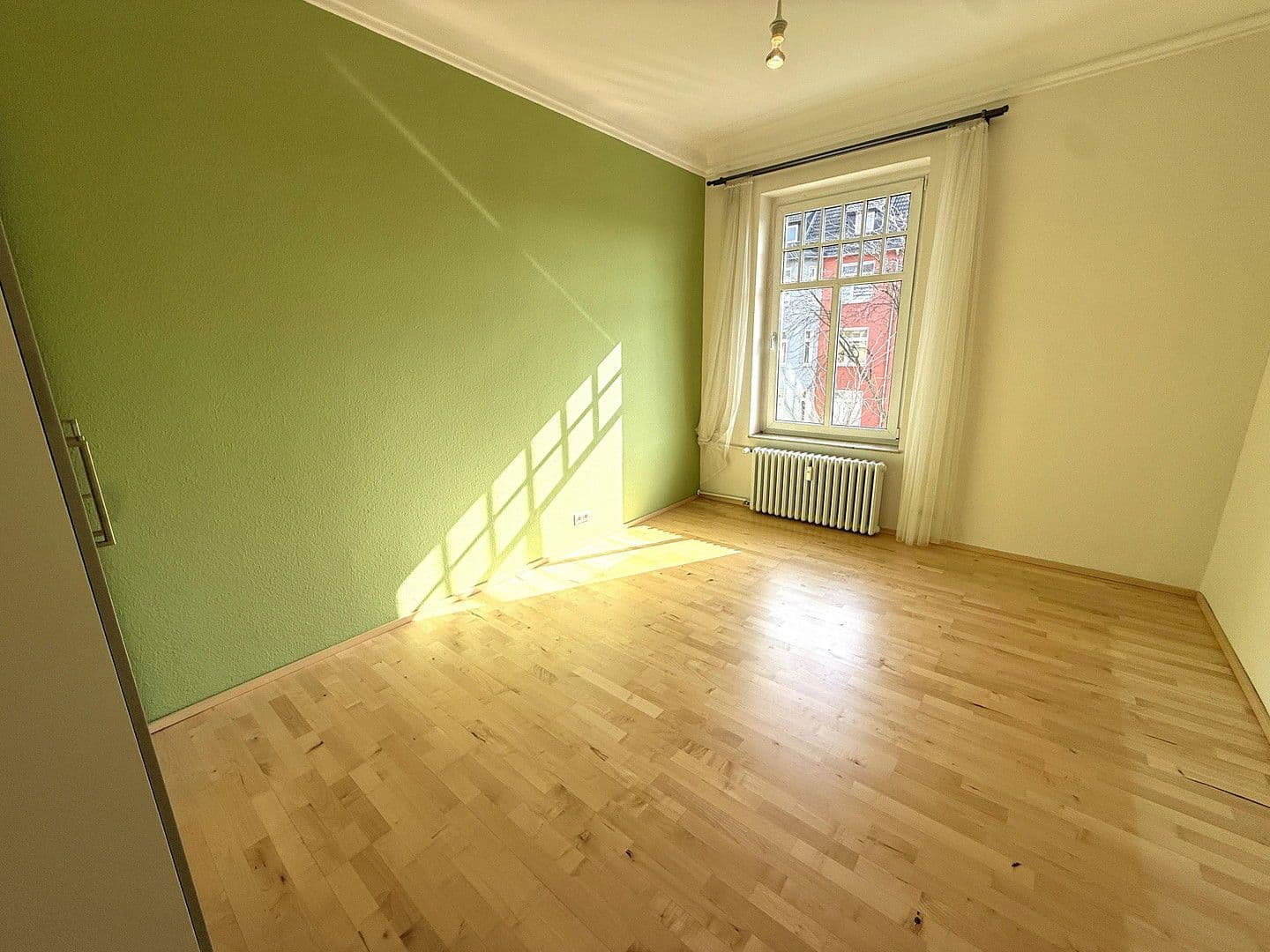 Prenájom bytu 3-izbový 92 m², Katharinenstr. 35, Hildesheim, Dolné Sasko Prenájom bytu 3-izbový 92 m², Katharinenstr. 35, Hildesheim, Dolné Sasko