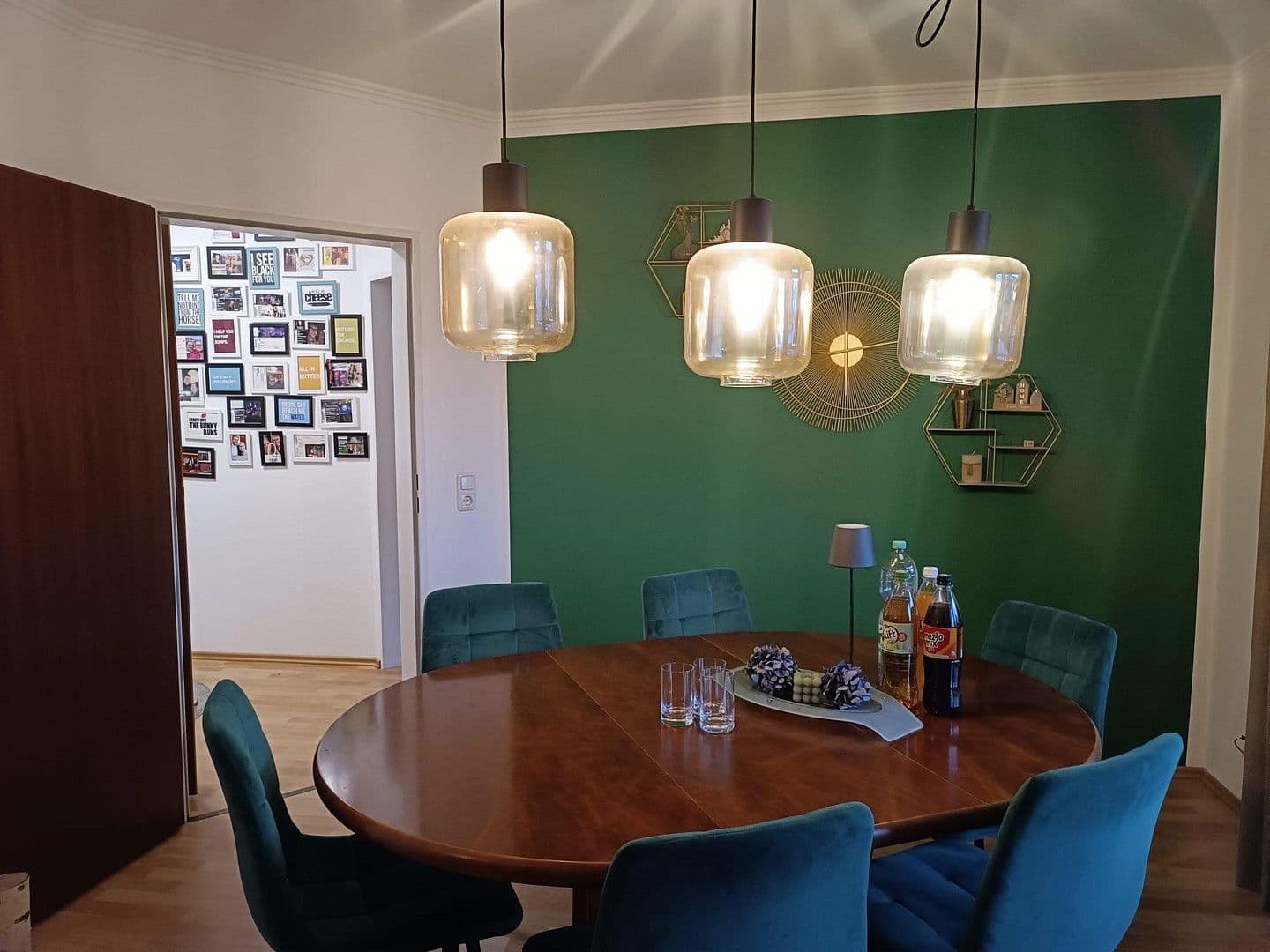 Prenájom bytu 4-izbový 107 m², Übach-Palenberg, Severné Porýnie - Westfálsko Prenájom bytu 4-izbový 107 m², Übach-Palenberg, Severné Porýnie - Westfálsko