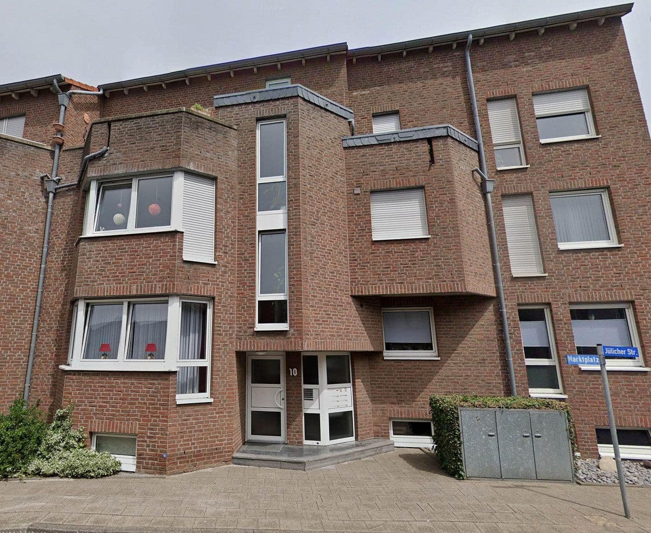 Prenájom bytu 4-izbový 107 m², Übach-Palenberg, Severné Porýnie - Westfálsko Prenájom bytu 4-izbový 107 m², Übach-Palenberg, Severné Porýnie - Westfálsko