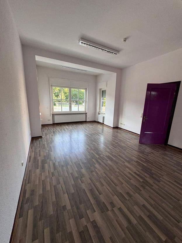 Prenájom kancelárie 160 m², Nordanlage 37, Gießen, Hesensko Prenájom kancelárie 160 m², Nordanlage 37, Gießen, Hesensko