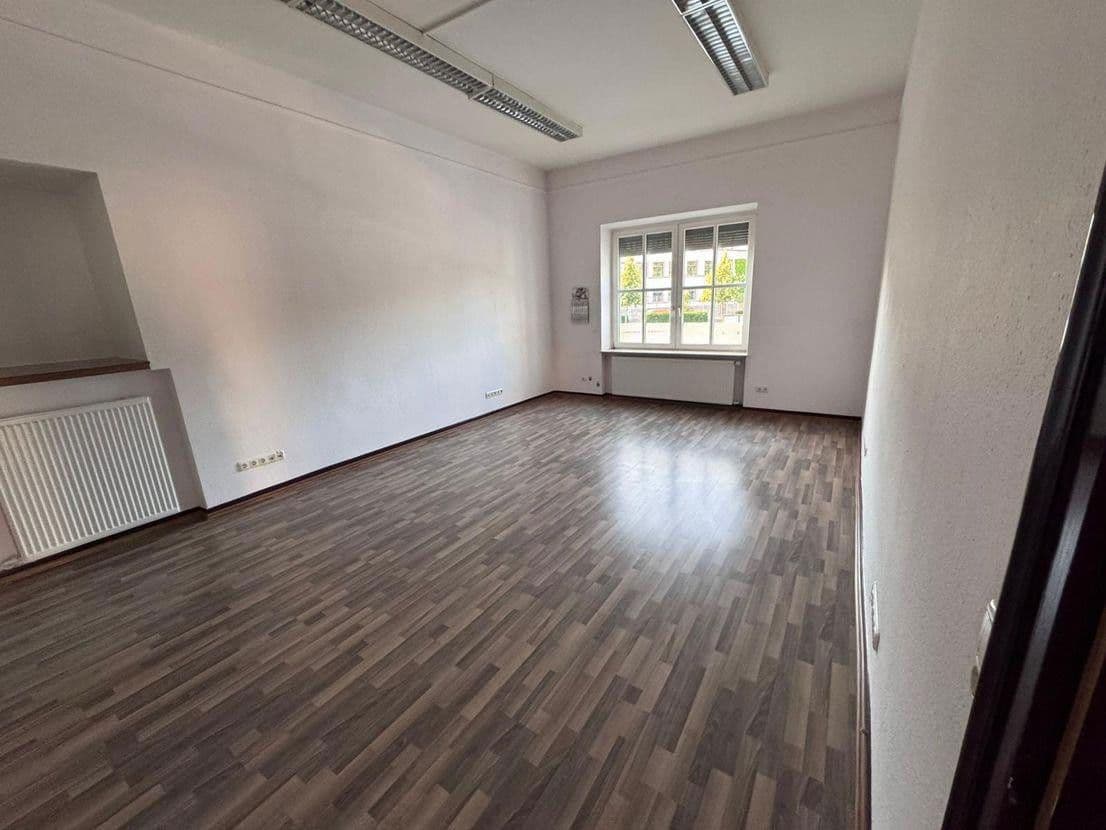 Prenájom kancelárie 160 m², Nordanlage 37, Gießen, Hesensko Prenájom kancelárie 160 m², Nordanlage 37, Gießen, Hesensko