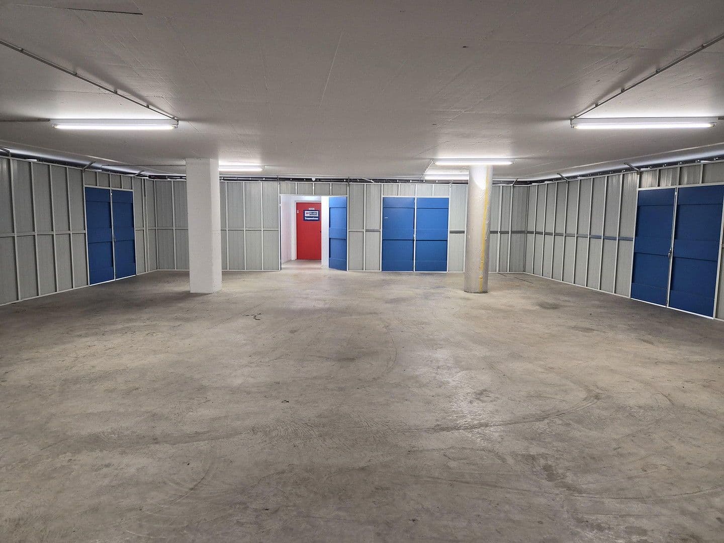 Prenájom nebytového priestoru 170 m², Anni-Eisler-Lehmann-Straße 7, Mainz, Porýnie-Falcko Prenájom nebytového priestoru 170 m², Anni-Eisler-Lehmann-Straße 7, Mainz, Porýnie-Falcko
