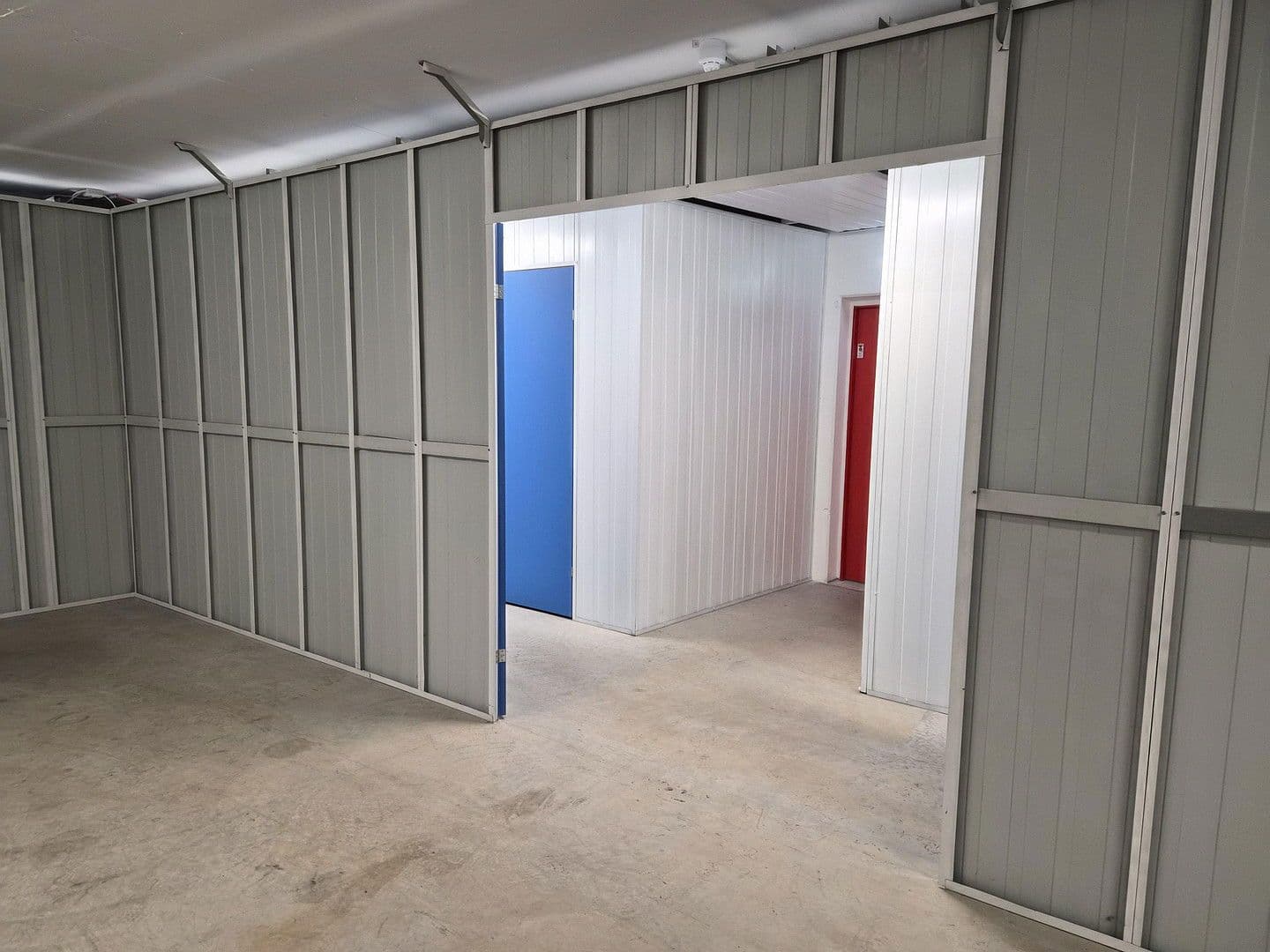 Prenájom nebytového priestoru 170 m², Anni-Eisler-Lehmann-Straße 7, Mainz, Porýnie-Falcko Prenájom nebytového priestoru 170 m², Anni-Eisler-Lehmann-Straße 7, Mainz, Porýnie-Falcko