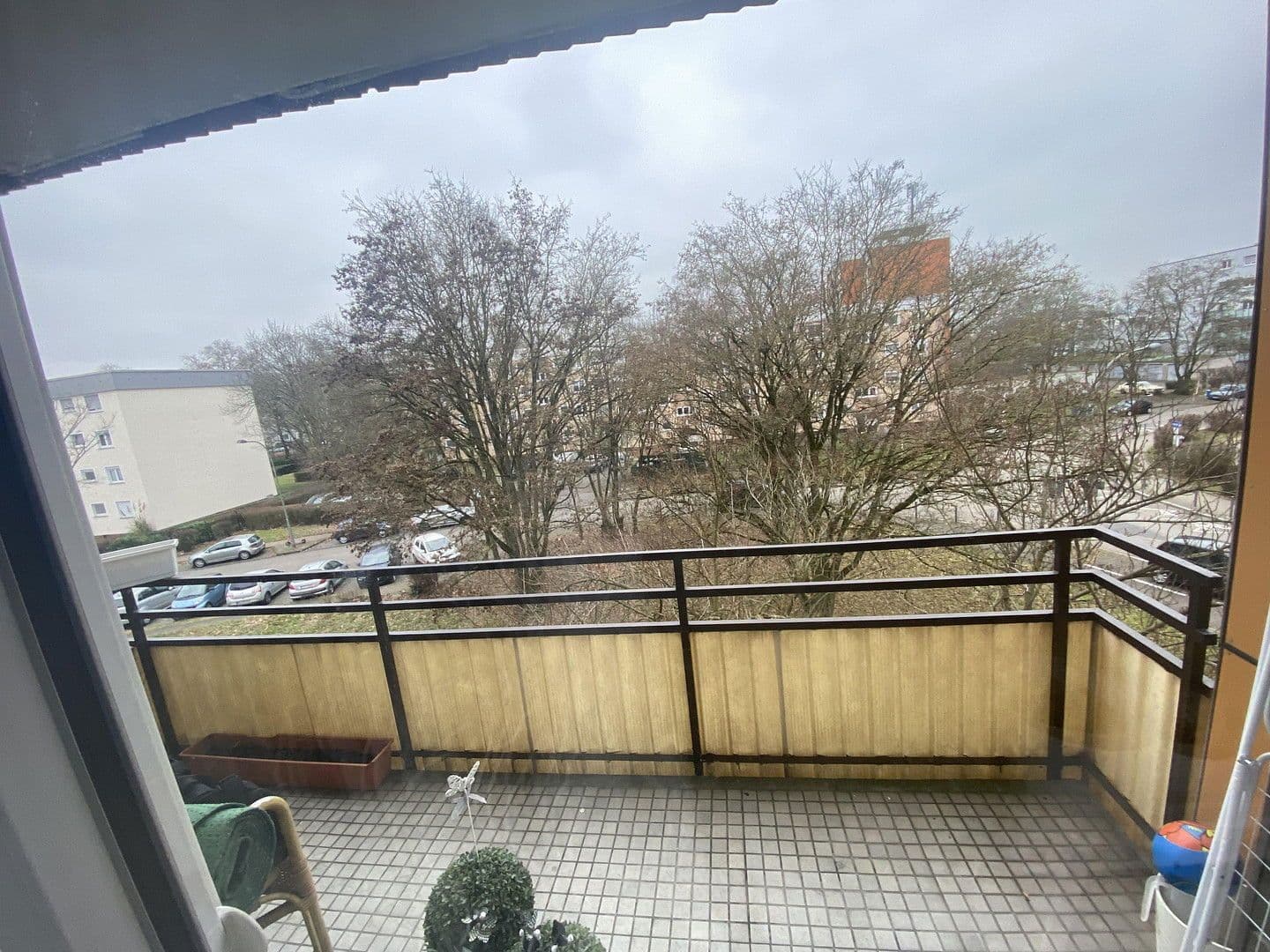 Prenájom bytu 2-izbový 63 m², Frankfurt, Hesensko Prenájom bytu 2-izbový 63 m², Frankfurt, Hesensko