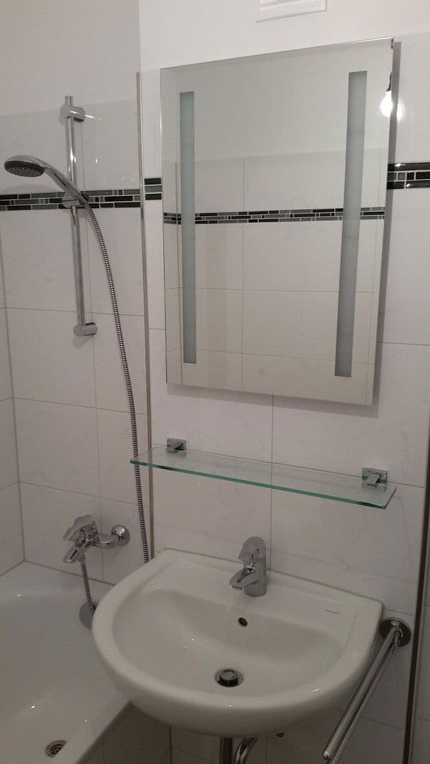 Prenájom bytu 3-izbový 63 m², Salbauerstrasse 5, München, Bavorsko Prenájom bytu 3-izbový 63 m², Salbauerstrasse 5, München, Bavorsko